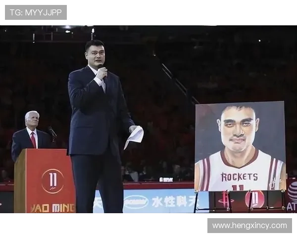 巨人姚明的传奇人生与篮球梦想的追求之路